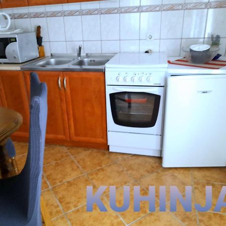 Apartament Ana & Stela Karlobag Zewnętrze zdjęcie