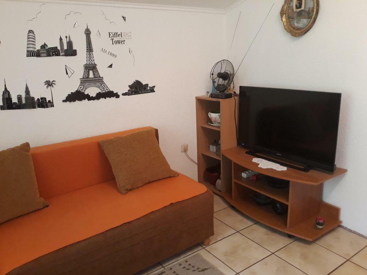 Apartament Ana & Stela Karlobag Zewnętrze zdjęcie