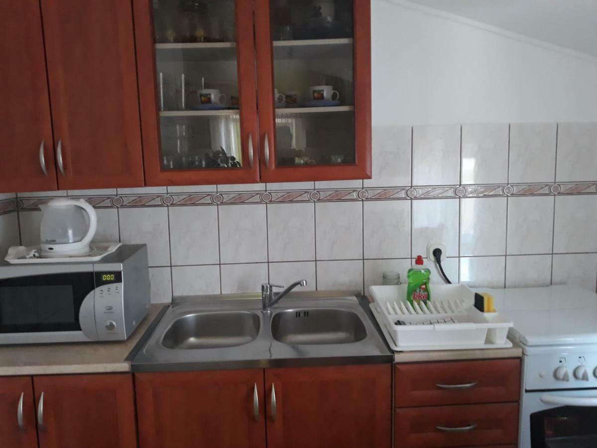 Apartament Ana & Stela Karlobag Zewnętrze zdjęcie