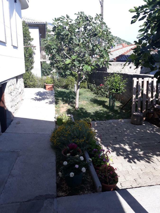 Apartament Ana & Stela Karlobag Zewnętrze zdjęcie